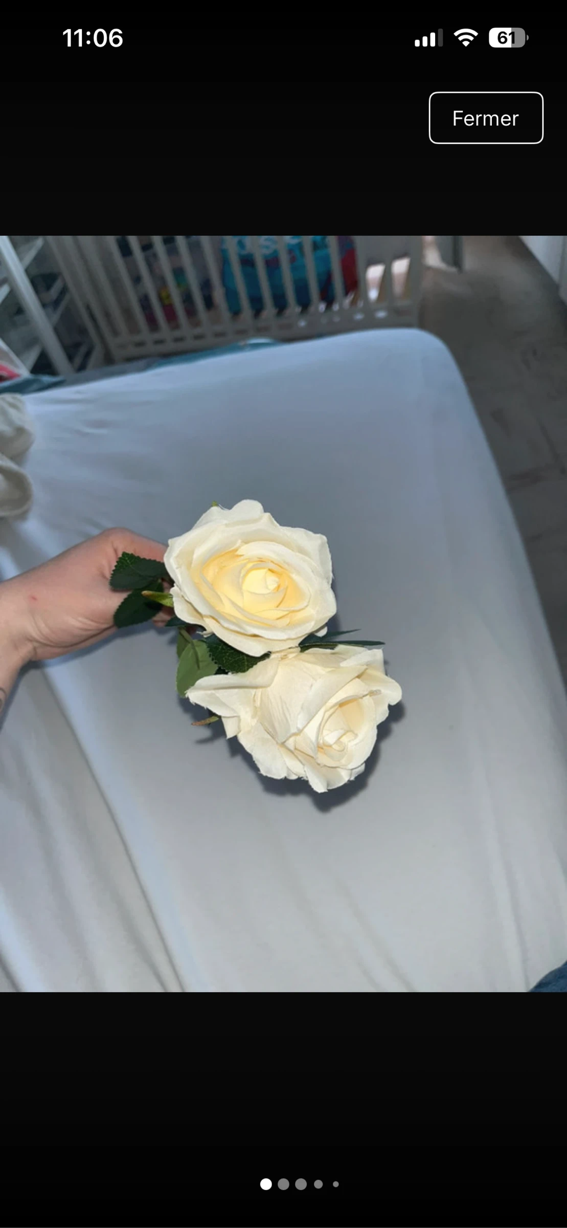 2 roses ivoire en tissus effet réaliste